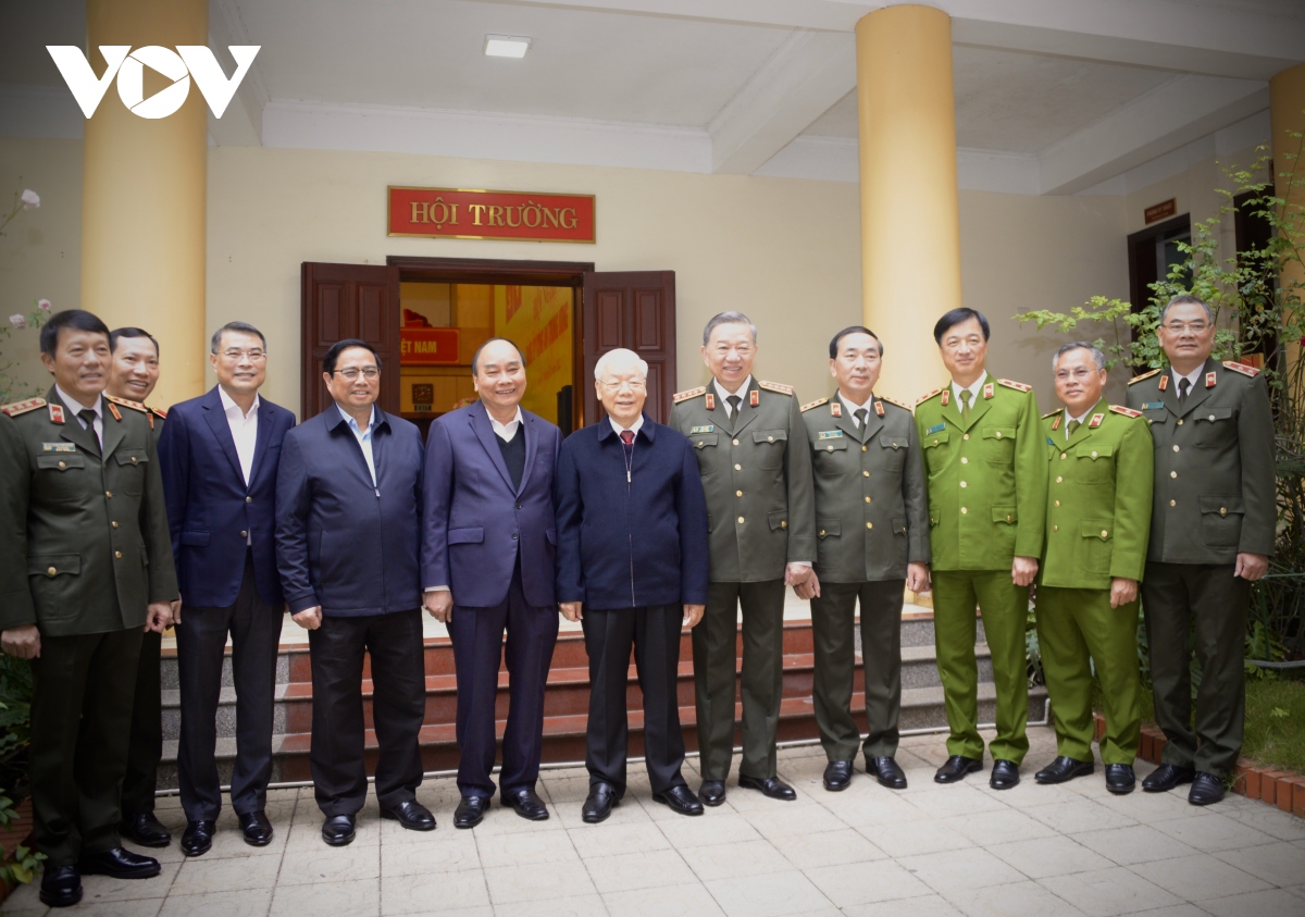 tong bi thu nguyen phu trong du hoi nghi Dang uy cong an trung uong hinh anh 2