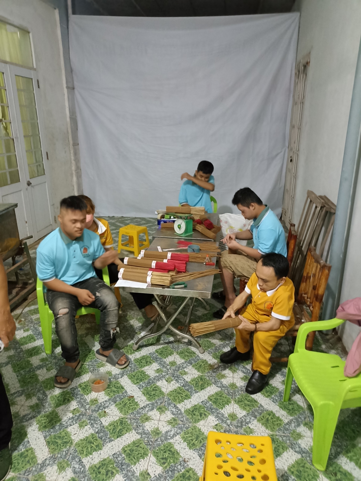 Ban Chấp hành Trung ương Hội thăm và tặng quà Trung tâm Bảo trợ xã hội NNCĐDC và trẻ em bất hạnh tp Đà Nẵng Ban Chấp hành Trung ương Hội thăm và tặng quà Trung tâm Bảo trợ xã hội NNCĐDC và trẻ em bất hạnh tp Đà Nẵng