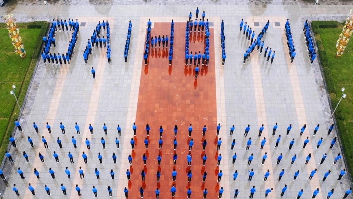 Đại hội Đoàn toàn quốc nhiệm kỳ 2022-2027 bước vào ngày làm việc đầu tiên Đại hội Đoàn toàn quốc nhiệm kỳ 2022-2027 bước vào ngày làm việc đầu tiên