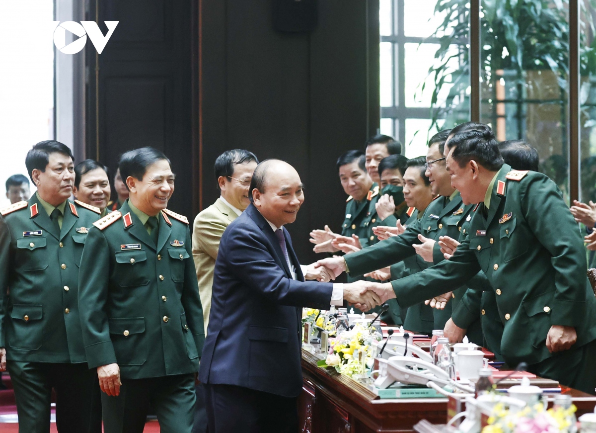 giu vung va tang cuong su lanh dao tuyet doi, truc tiep ve moi mat cua Dang doi voi quan doi hinh anh 2