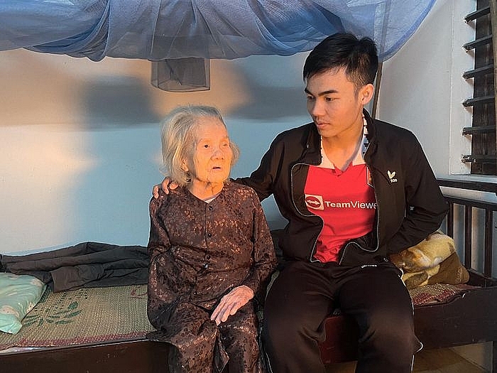 Người mệ xứ Huế hơn 30 năm cưu mang sinh viên nghèo hiếu học