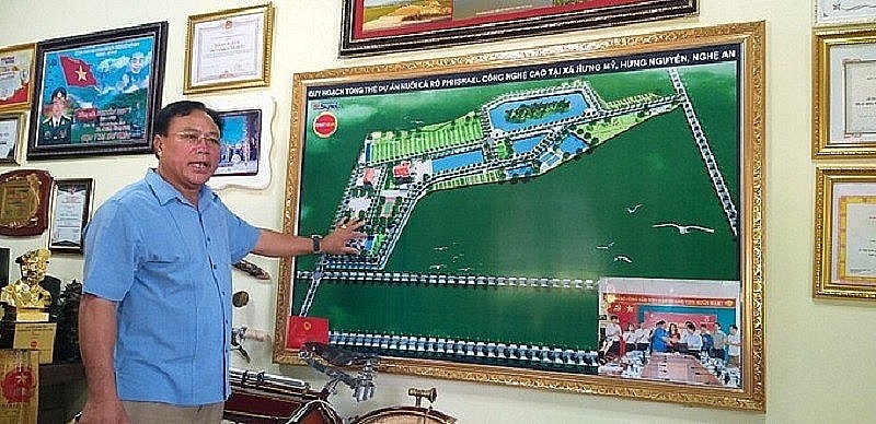 Ông Nguyễn Như Ý giải thích việc xin điều chỉnh quy hoạch của dự án. Ông Nguyễn Như Ý giải thích việc xin điều chỉnh quy hoạch của dự án.