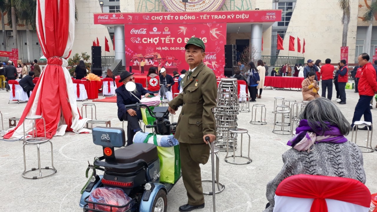 Hội huyện Thường Tín: trao quà Tết Quý Mão cho nạn nhân chất độc da cam CHỜ ẢNH NÊN CHƯA XUẤT BẢN Hội huyện Thường Tín: trao quà Tết Quý Mão cho nạn nhân chất độc da cam CHỜ ẢNH NÊN CHƯA XUẤT BẢN