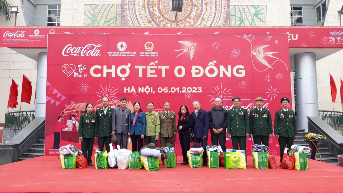 Hội huyện Thường Tín: trao quà Tết Quý Mão cho nạn nhân chất độc da cam CHỜ ẢNH NÊN CHƯA XUẤT BẢN Hội huyện Thường Tín: trao quà Tết Quý Mão cho nạn nhân chất độc da cam CHỜ ẢNH NÊN CHƯA XUẤT BẢN