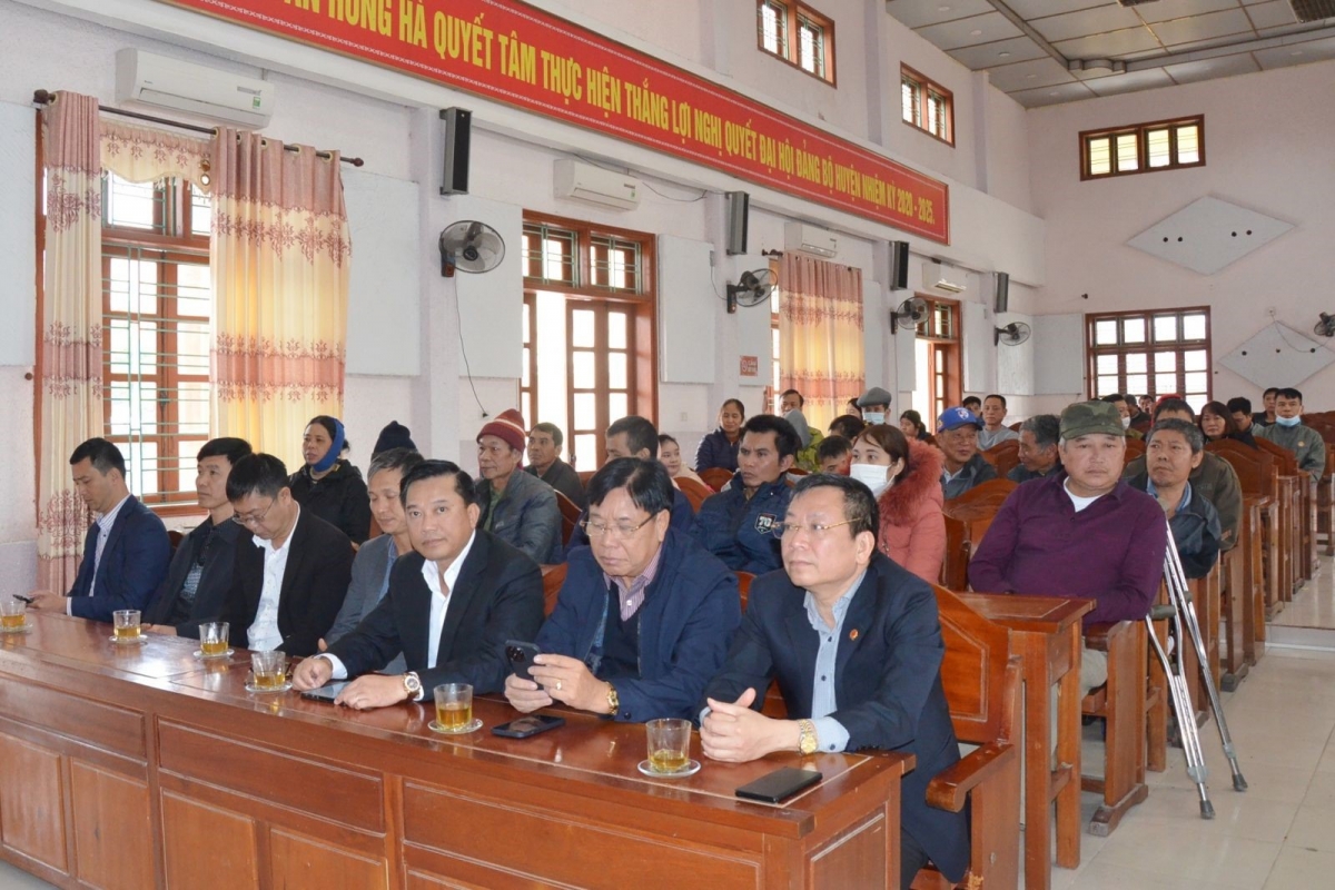 Hội huyện Hưng Hà: tiếp nhận và trao quà tết cho nạn nhân chất độc da cam Hội huyện Hưng Hà: tiếp nhận và trao quà tết cho nạn nhân chất độc da cam