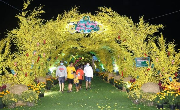 Cả nước đón Giao thừa Tết Nguyên đán 2023 trong thời tiết đẹp hình ảnh 1 Ca nuoc don Giao thua Tet Nguyen dan 2023 trong thoi tiet dep hinh anh 1