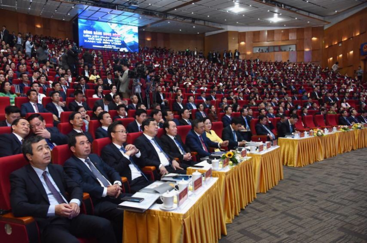 thu tuong chu tri hoi nghi trien khai chuong trinh phat trien vung Dong bang song hong hinh anh 3