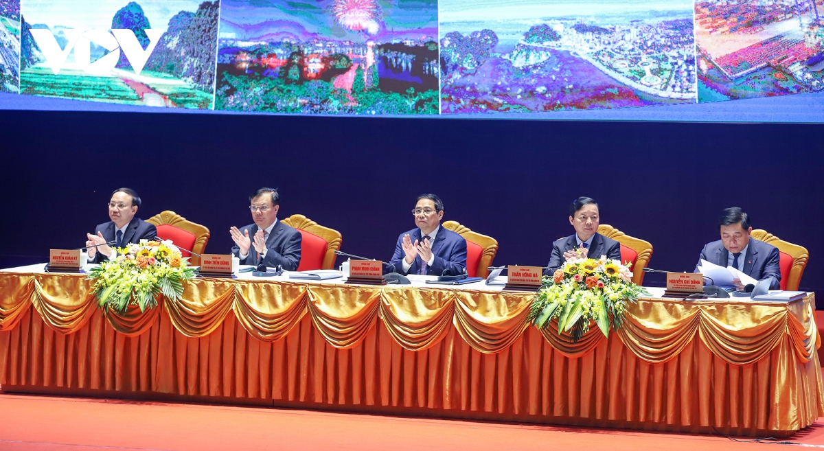 thu tuong chu tri hoi nghi trien khai chuong trinh phat trien vung Dong bang song hong hinh anh 1