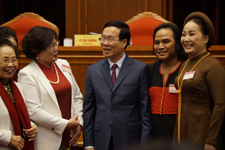 Văn nghệ sĩ, trí thức cần được Đảng, Nhà nước ‘đầu tư niềm tin’ - Ảnh 1. Văn nghệ sĩ, trí thức cần được Đảng, Nhà nước ‘đầu tư niềm tin’ - Ảnh 1.