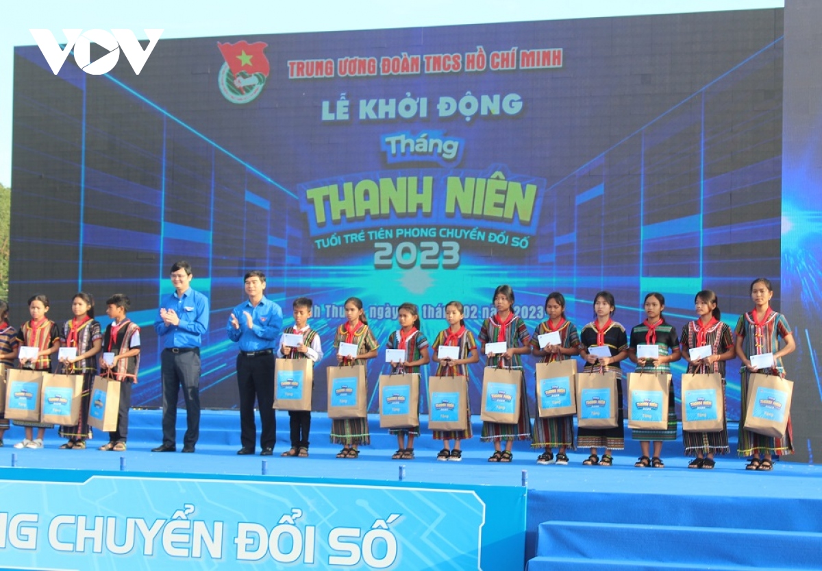 quyen chu tich nuoc du le khoi dong thang thanh nien 2023 hinh anh 3
