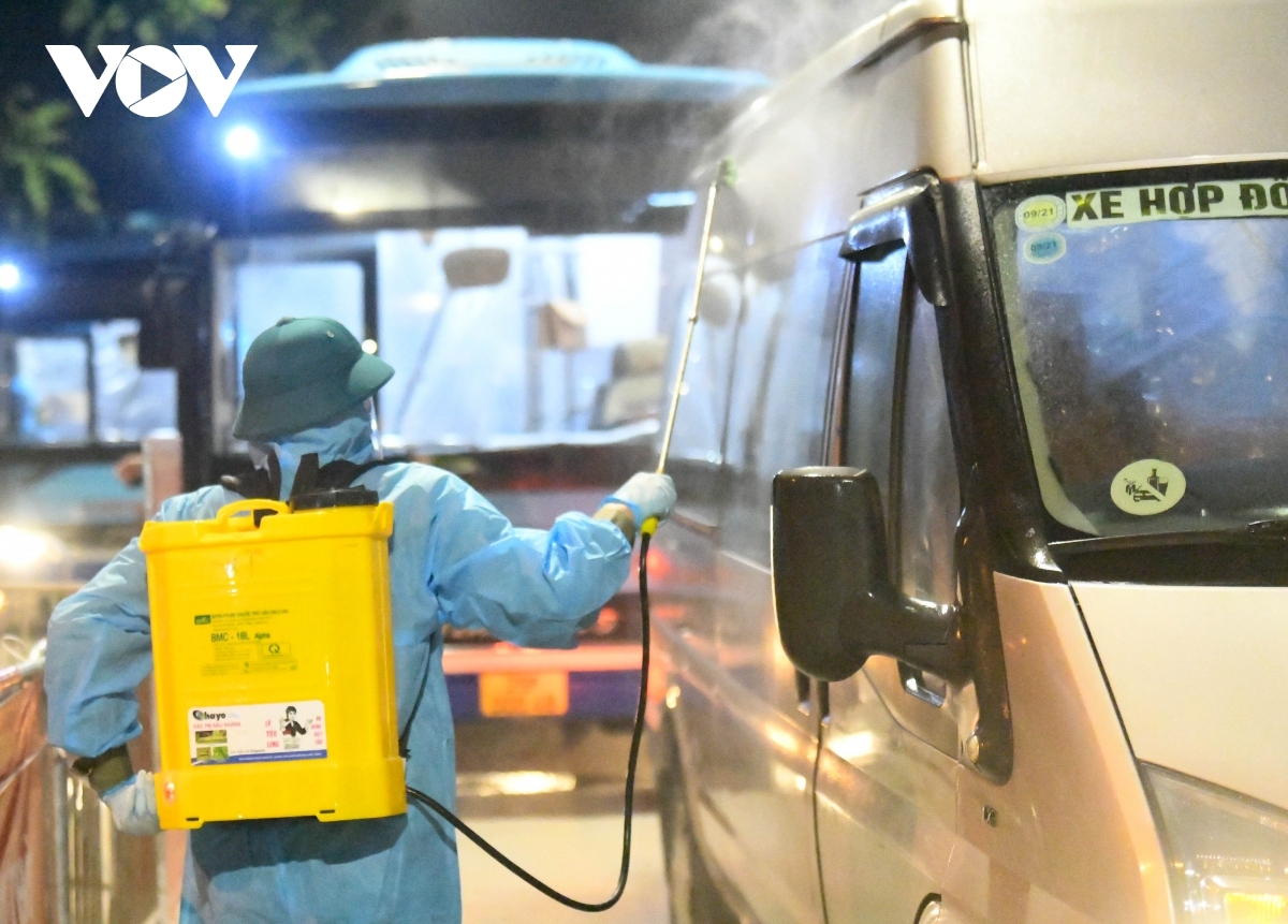 Hà Nội có 15 ca nghi mắc COVID-19, trong đó 1 ca từ ổ dịch cũ.