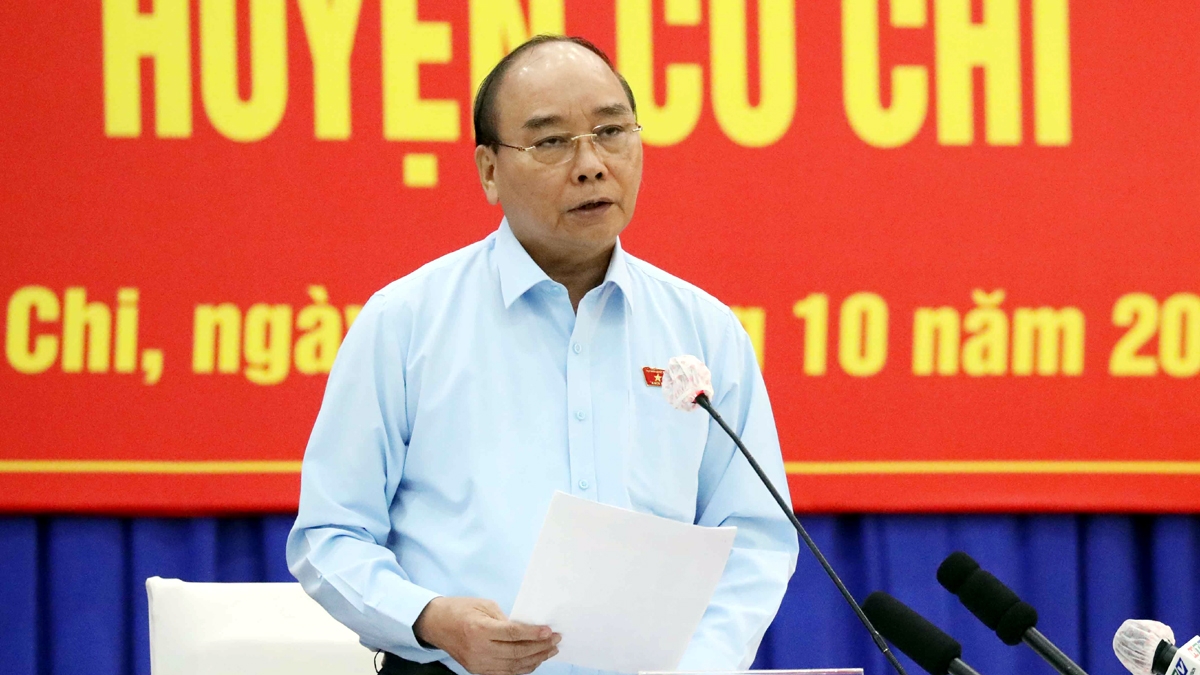 Chủ tịch nước Nguyễn Xuân Phúc cùng Tổ Đại biểu Quốc hội TP.HCM đơn vị số 10 tiếp xúc cử tri huyện Củ Chi và Hóc Môn.