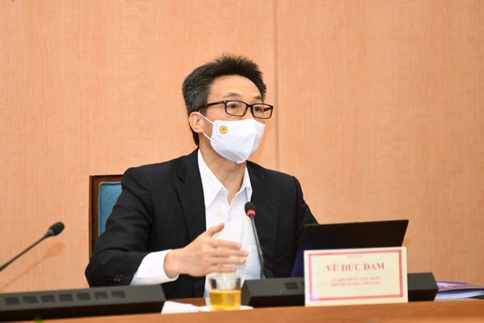 Phó Thủ tướng: Hà Nội không thể đợi tiêm hết vaccine mới cho trẻ đến lớp - 1