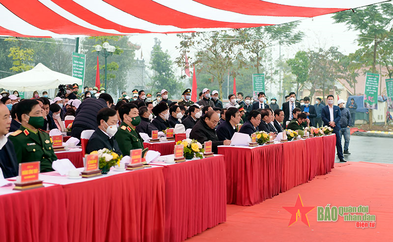 Chủ tịch nước Nguyễn Xuân Phúc phát động Tết trồng cây “Đời đời nhớ ơn Bác Hồ” Xuân Nhâm Dần 2022 tại Đền Hùng