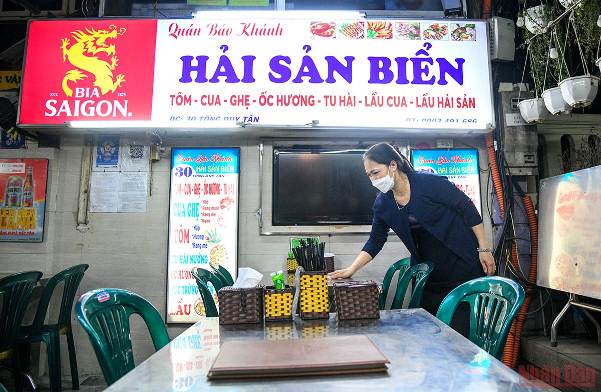 Hà Nội chính thức bỏ quy định quán ăn được mở cửa đến 21 giờ -0