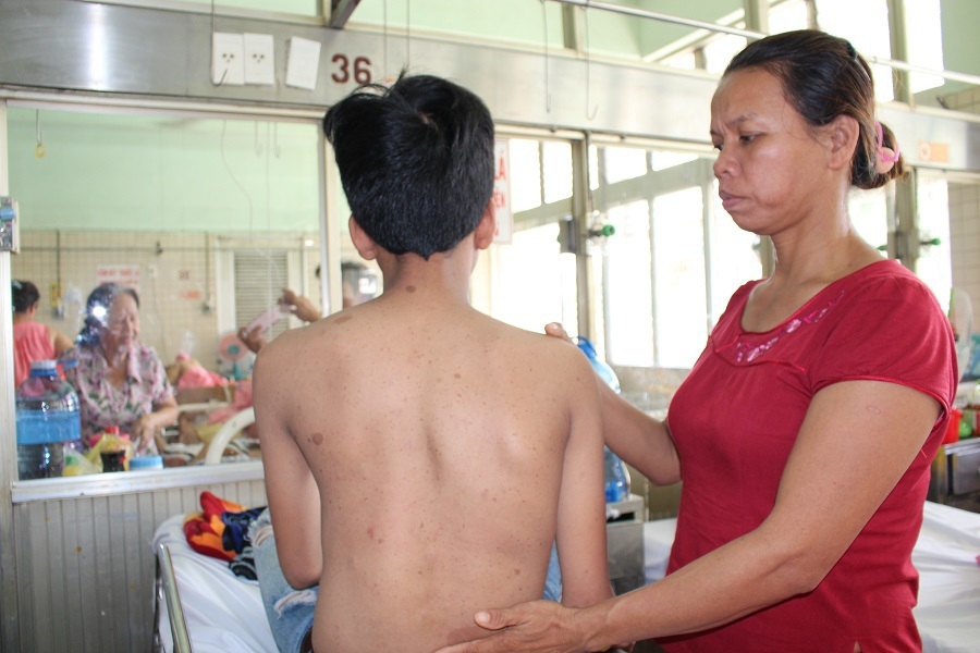 Bi kịch tận cùng của người đàn bà khổ ngoài sức tưởng tượng! - 6 Bi kịch tận cùng của người đàn bà khổ ngoài sức tưởng tượng! - 6