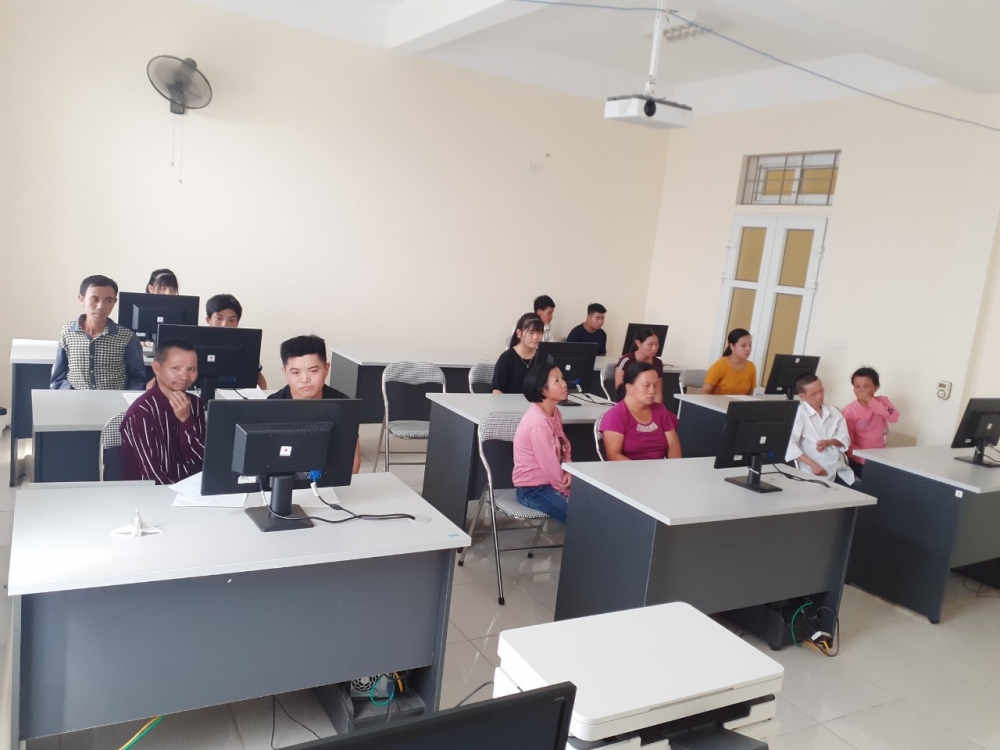 Nạn nhân da cam cần có thêm sinh kế để không phụ thuộc vào gia đình và xã hội Nạn nhân da cam cần có thêm sinh kế để không phụ thuộc vào gia đình và xã hội