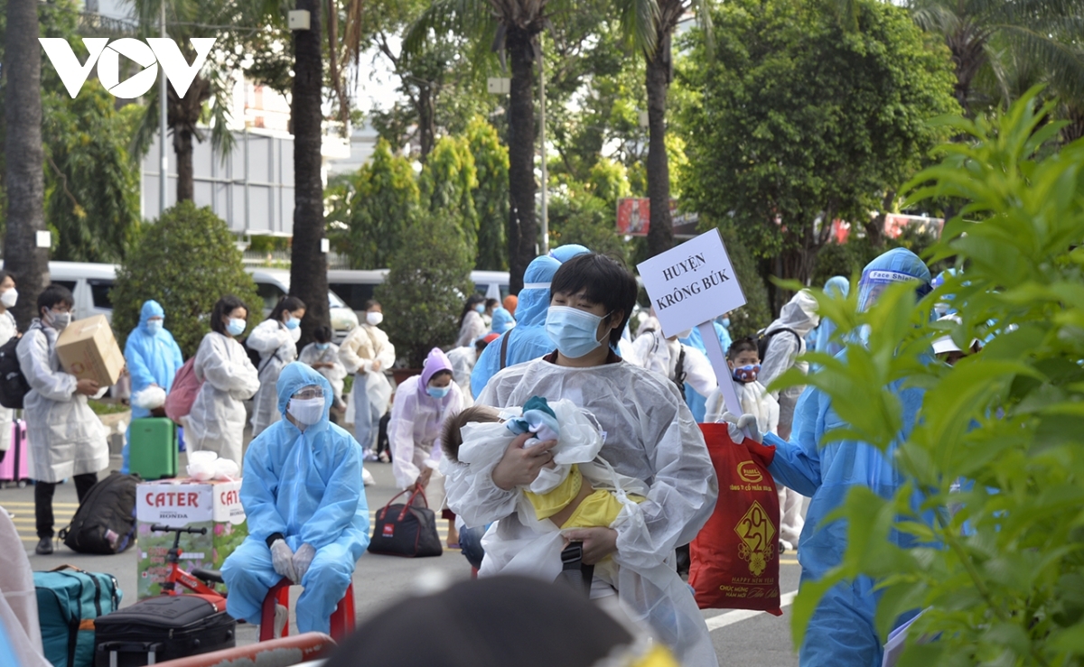 Lao động được hỗ trợ rời TP.HCM về quê.