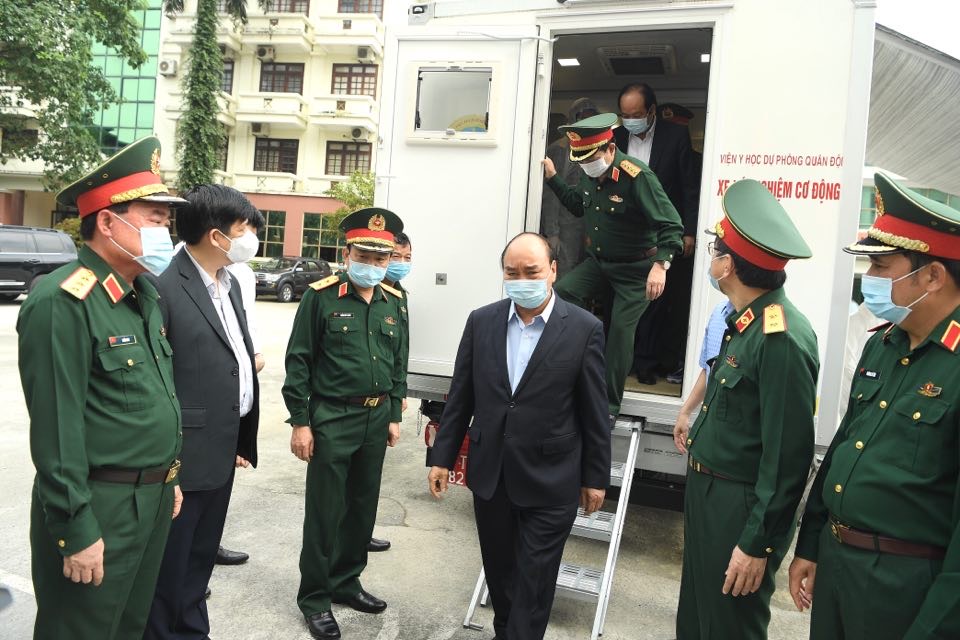 Thủ tướng Nguyễn Xuân Phúc: Quân đội là trụ cột của quốc gia, đi đầu trong khắc phục thiên tai, dịch bệnh