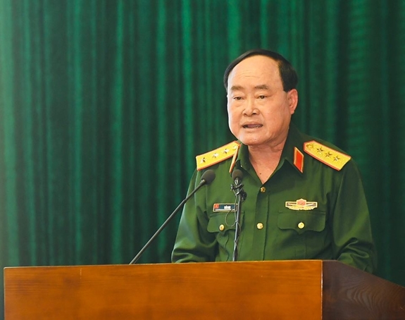 Thủ tướng Nguyễn Xuân Phúc: Quân đội là trụ cột của quốc gia, đi đầu trong khắc phục thiên tai, dịch bệnh