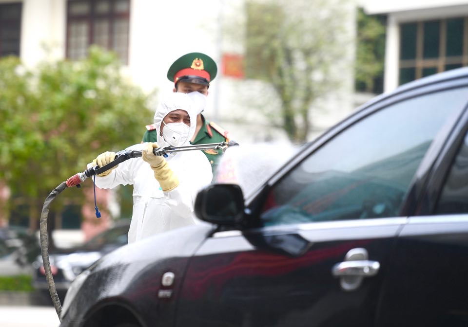 Thủ tướng Nguyễn Xuân Phúc: Quân đội là trụ cột của quốc gia, đi đầu trong khắc phục thiên tai, dịch bệnh