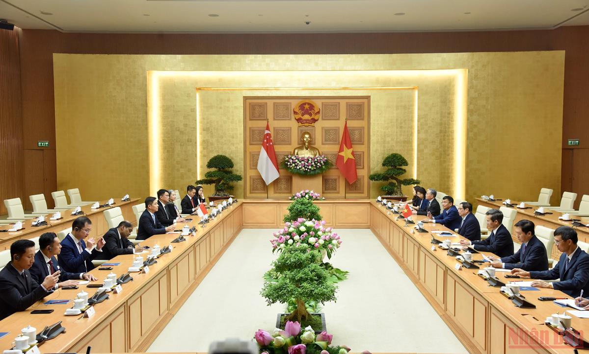 Thủ tướng Phạm Minh Chính tiếp Chủ tịch Quốc hội Singapore Tan Chuan-Jin -0