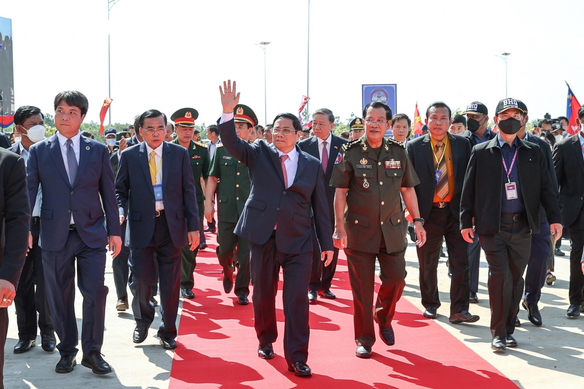 minh chứng sống động về mối quan hệ gắn bó sắt son việt nam campuchia hình ảnh 1 minh chung song dong ve moi quan he gan bo sat son viet nam campuchia hinh anh 1