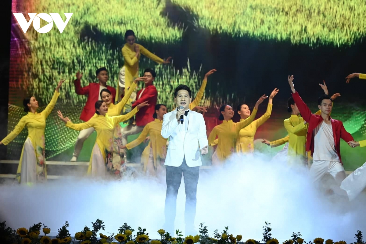 báo chí là vũ khí tư tưởng bảo vệ nền tảng tư tưởng của Đảng, lợi ích quốc gia hình ảnh 4 bao chi la vu khi tu tuong bao ve nen tang tu tuong cua Dang, loi ich quoc gia hinh anh 4