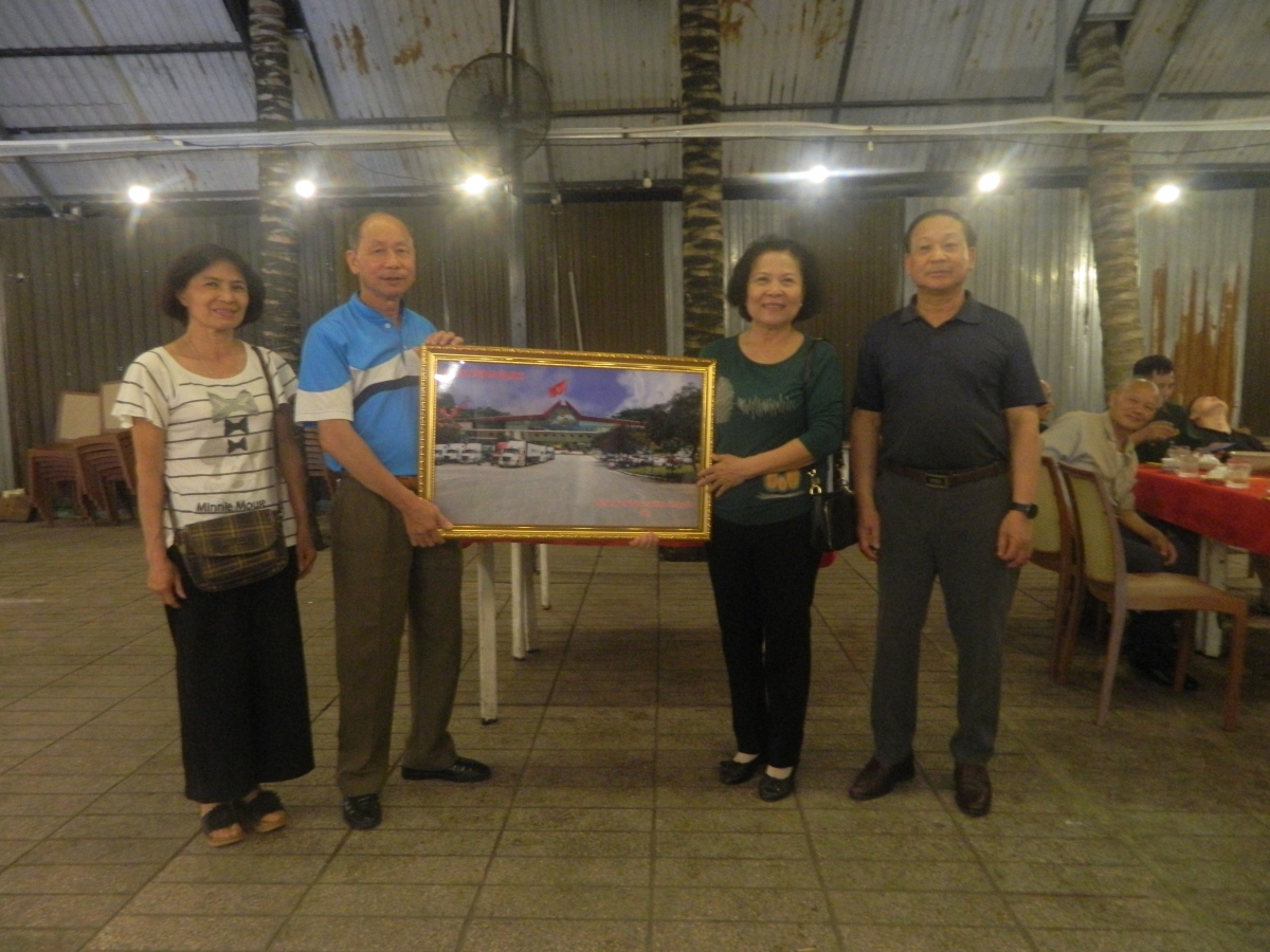 Đoàn Nạn nhân chất độc da cam, cán bộ Hội tiêu biểu tỉnh Lạng Sơn thăm chiến trường xưa