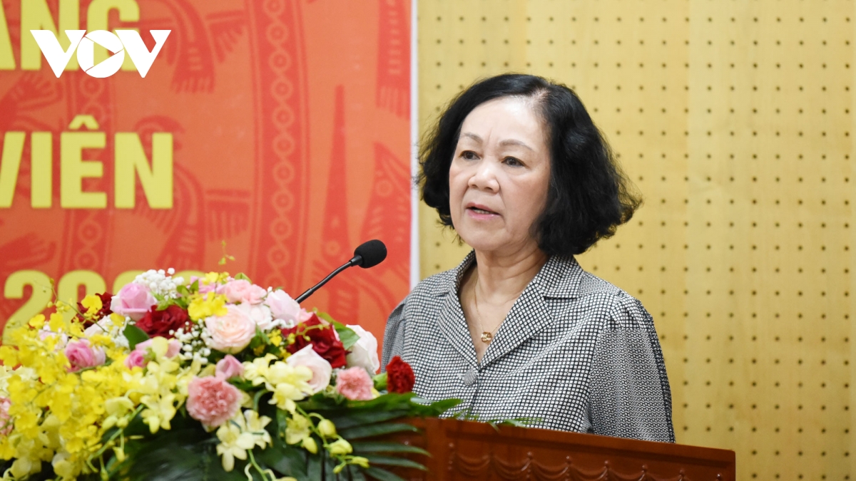 cán bộ co lại an toàn, không dám làm thì đất nước không phát triển được hình ảnh 1 can bo co lai an toan, khong dam lam thi dat nuoc khong phat trien duoc hinh anh 1