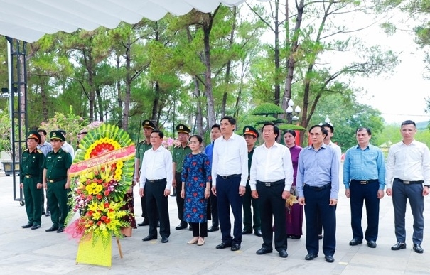 Đến với Quảng Trị, vùng đất nặng nghĩa tri ân Đến với Quảng Trị, vùng đất nặng nghĩa tri ân