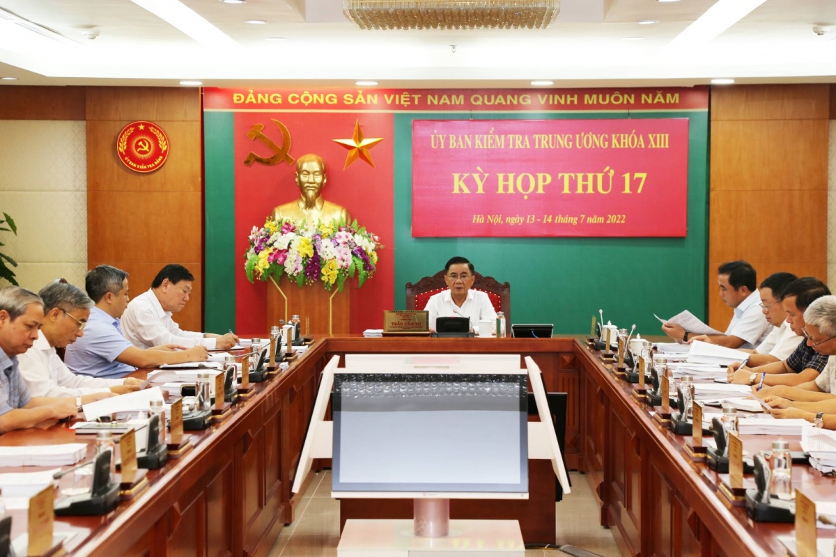 thông cáo báo chí kỳ họp thứ 17 của Ủy ban kiểm tra trung ương hình ảnh 1 thong cao bao chi ky hop thu 17 cua Uy ban kiem tra trung uong hinh anh 1