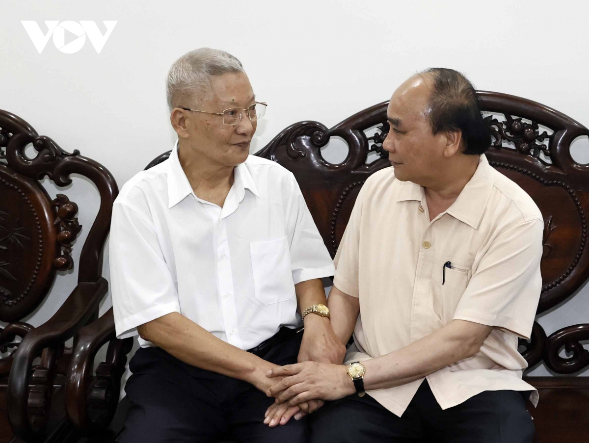 chủ tịch nước thăm mô hình dệt may sản xuất kinh doanh hiệu quả tại hải phòng hình ảnh 8 chu tich nuoc tham mo hinh det may san xuat kinh doanh hieu qua tai hai phong hinh anh 8