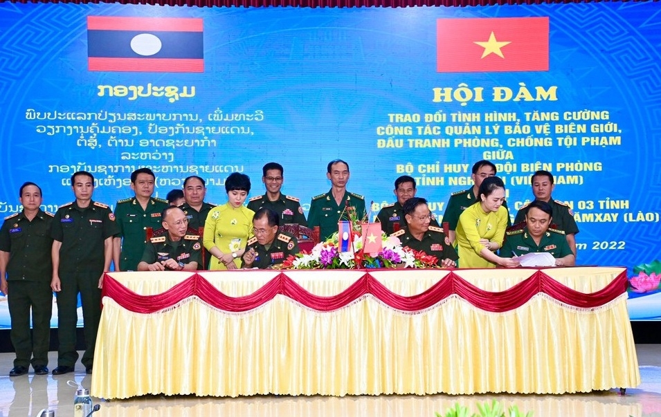 Nghệ An và 3 tỉnh của Lào tăng cường các biện pháp quốc phòng an ninh Nghệ An và 3 tỉnh của Lào tăng cường các biện pháp quốc phòng an ninh