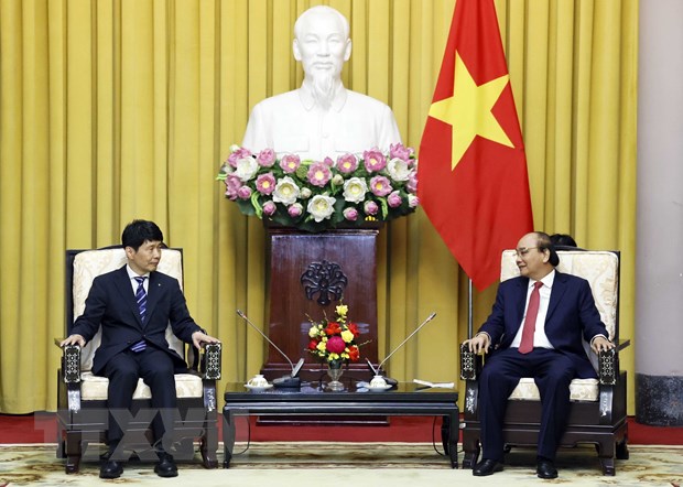 Chủ tịch nước Nguyễn Xuân Phúc tiếp Thống đốc tỉnh Gunma của Nhật Bản hình ảnh 2 Chu tich nuoc Nguyen Xuan Phuc tiep Thong doc tinh Gunma cua Nhat Ban hinh anh 2