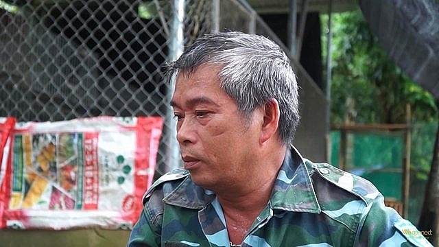 Mẹ mất, bé gái 3 tuổi theo bố đi ăn xin, khổ sở trăm bề, 50 năm sau xảy ra điều không ngờ