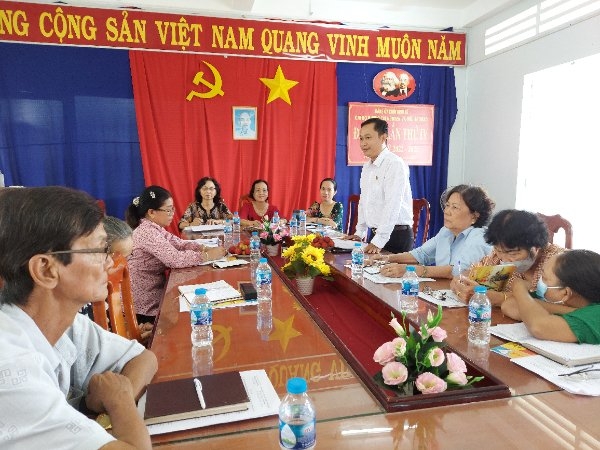 Hội huyện Thủ Thừa sơ kết hoạt động Hội huyện Thủ Thừa sơ kết hoạt động