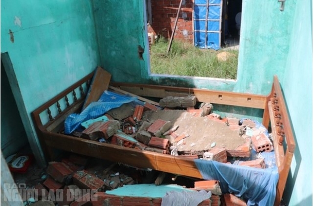 Xót xa gia cảnh người phụ nữ ở Quảng Nam bị sập nhà do bão số 4