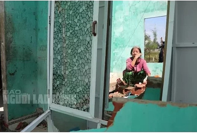 Xót xa gia cảnh người phụ nữ ở Quảng Nam bị sập nhà do bão số 4