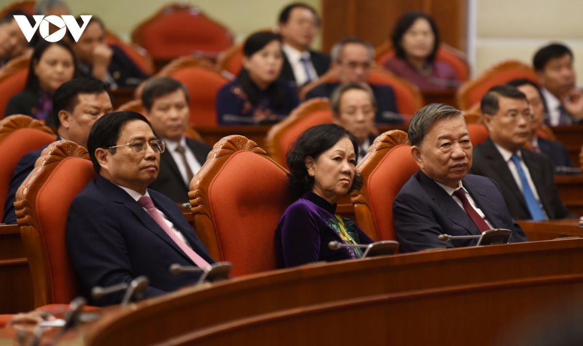 toan canh hoi nghi trung uong 6 khoa xiii be mac thanh cong tot dep hinh anh 11