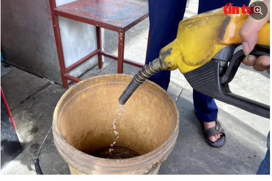 Cục QLTT TP Hồ Chí Minh kiểm tra một số cây xăng tạm dừng hoạt động