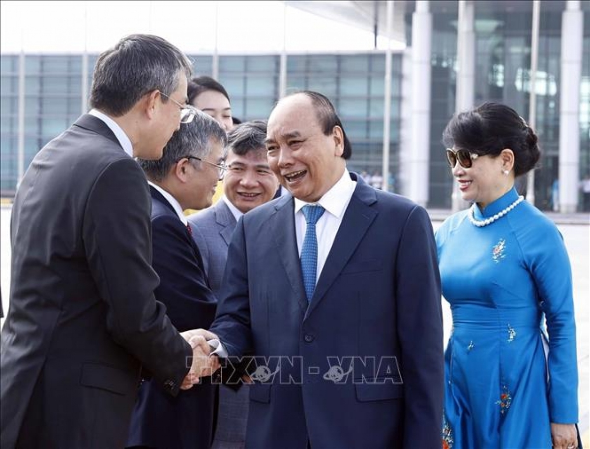 Chủ tịch nước và Phu nhân lên đường thăm chính thức Thái Lan và dự APEC 29 Chủ tịch nước và Phu nhân lên đường thăm chính thức Thái Lan và dự APEC 29