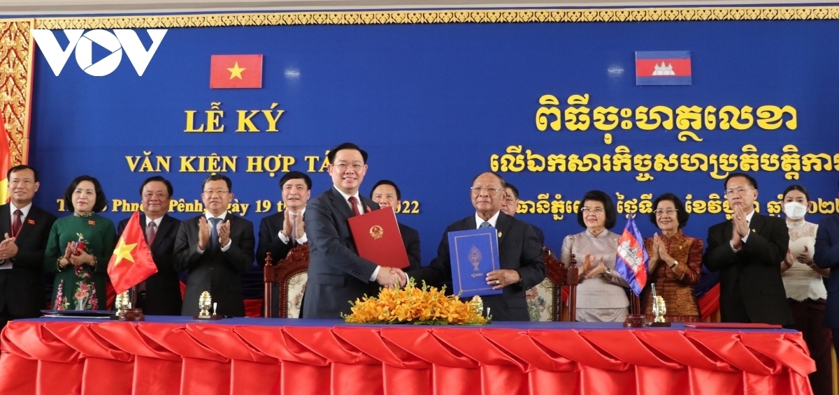 Chủ tịch Quốc hội kết thúc tốt đẹp chuyến thăm Campuchia, Philippines và dự AIPA 43 Chủ tịch Quốc hội kết thúc tốt đẹp chuyến thăm Campuchia, Philippines và dự AIPA 43