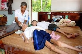 NUTRITIONAL INTERVENTION WITH DRIED BONITO BROTH FOR THE AMELIORATION OF AGGRESSIVE BEHAVIORS  IN CHILDREN WITH PRENATAL EXPOSURE TO DIOXINS  IN VIETNAM: A PILOT STUDY