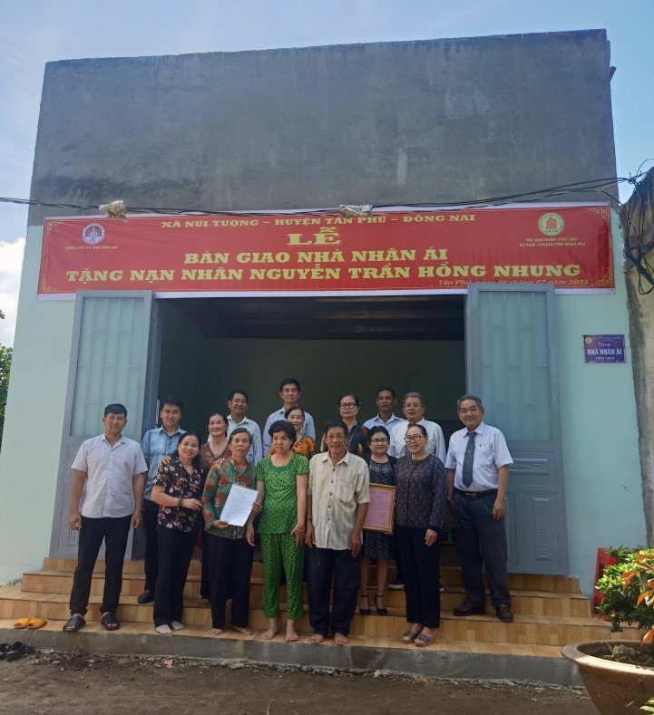 Hội tỉnh Đồng Nai trao nhà Nhân ái cho nạn nhân chất độc da cam