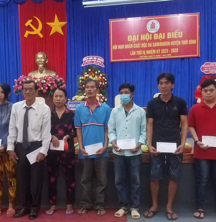 Hội huyện Thới Bình đẩy mạnh hỗ trợ nạn nhân chất độc da cam