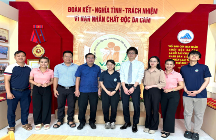 Tình nguyện viên Tsutsumi Masako kết thúc 2 năm hoạt động tại Trung tâm Bảo trợ Nạn nhân chất độc da cam và trẻ em bất hạnh TP Đà Nẵng