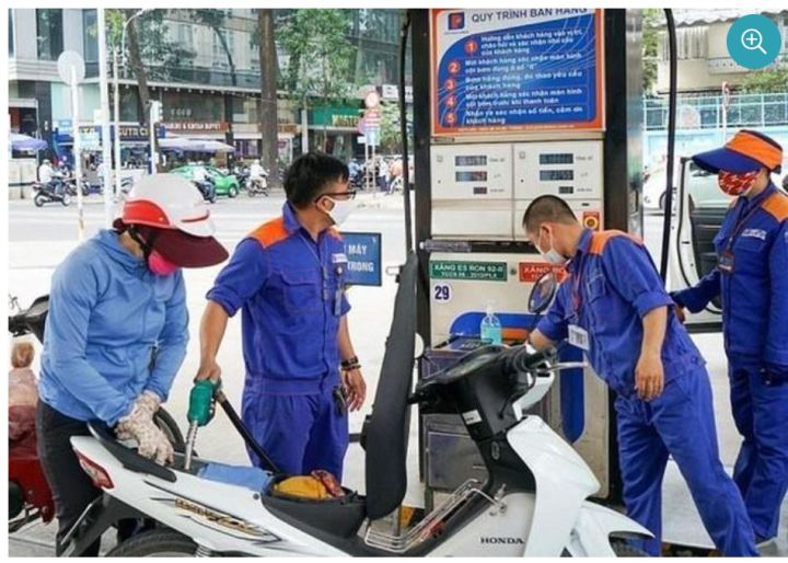 Dầu thế giới hạ nhiệt, giá xăng có thể giảm tiếp