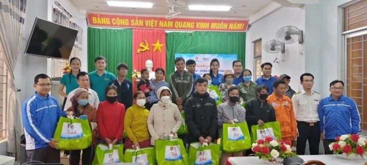 Hội tỉnh Quảng Ngãi: Phối hợp tặng quà cho nạn nhân chất độc da cam