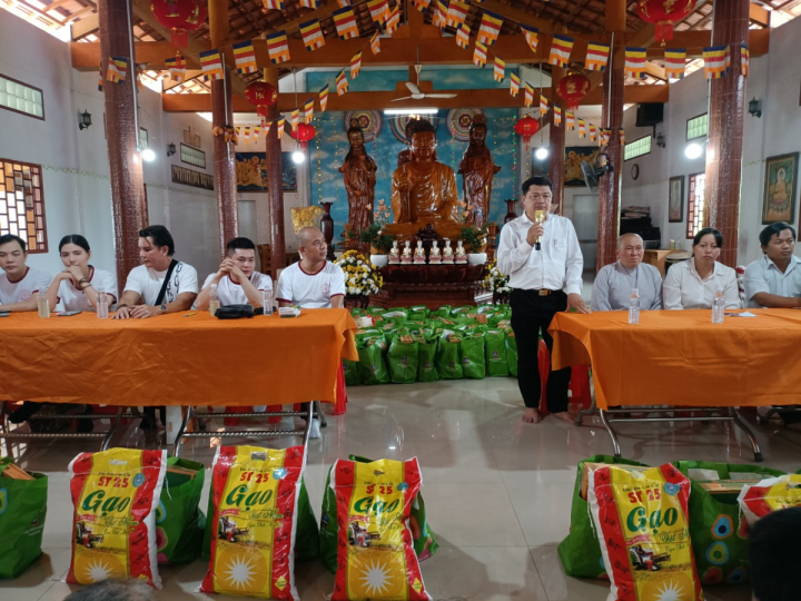 Mùa xuân chia sẻ yêu thương